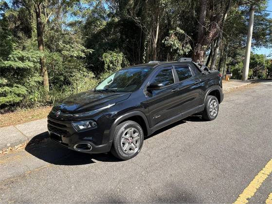 FIAT TORO 1.8 16V EVO FLEX FREEDOM AT6 FIAT TORO 1.8 16V EVO FLEX FREEDOM AT6